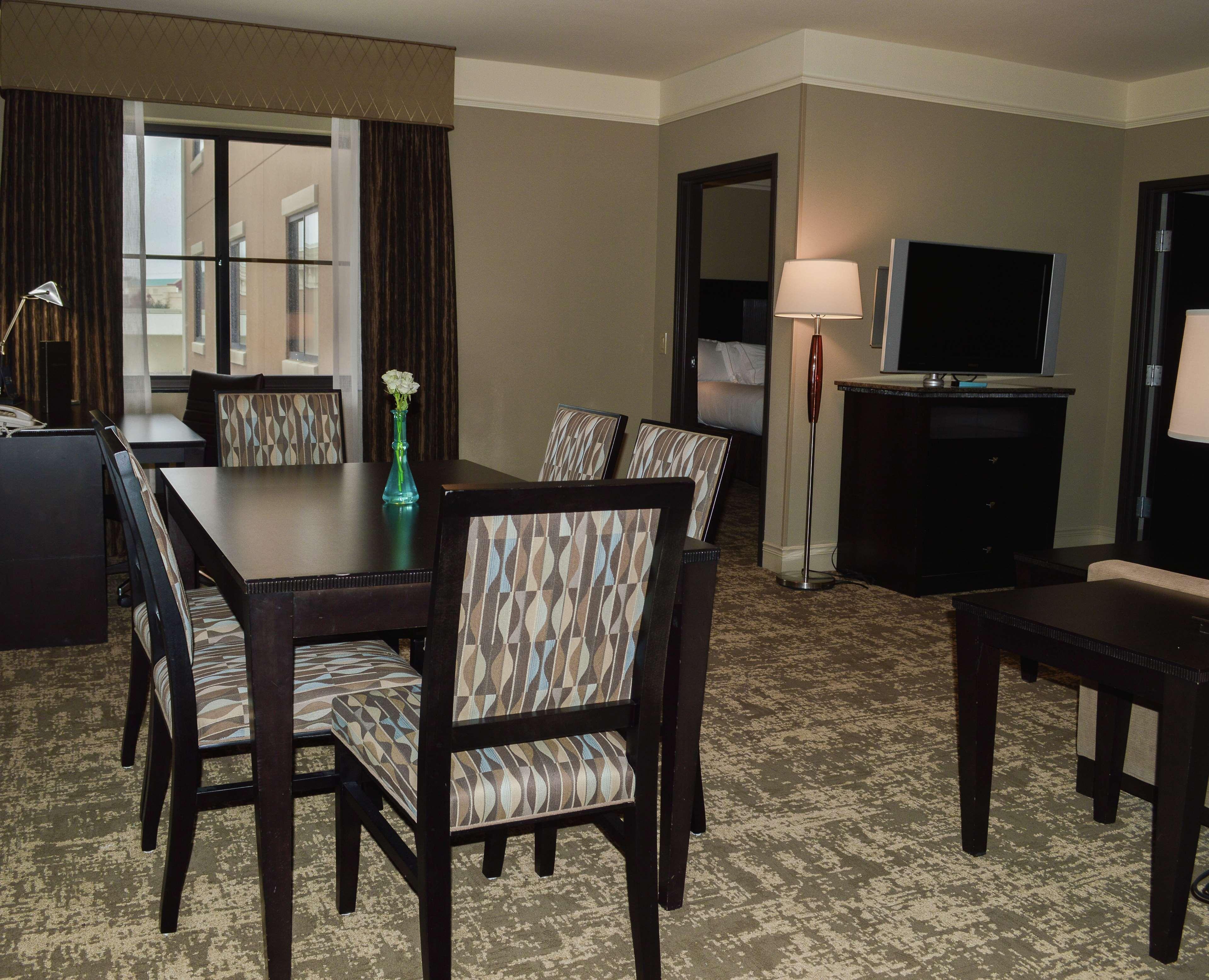 Hilton Dallas Southlake Town Square Exterior foto